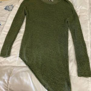 Green H&M sweater